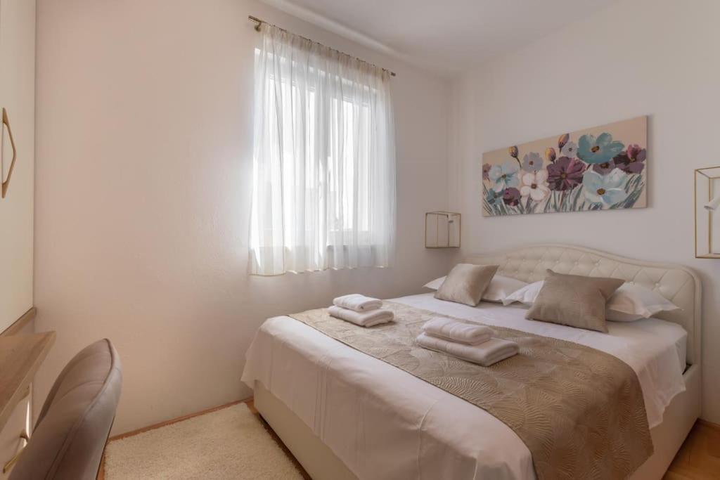 Sea View- Spacious Apartment With Shared Pool Split Luaran gambar