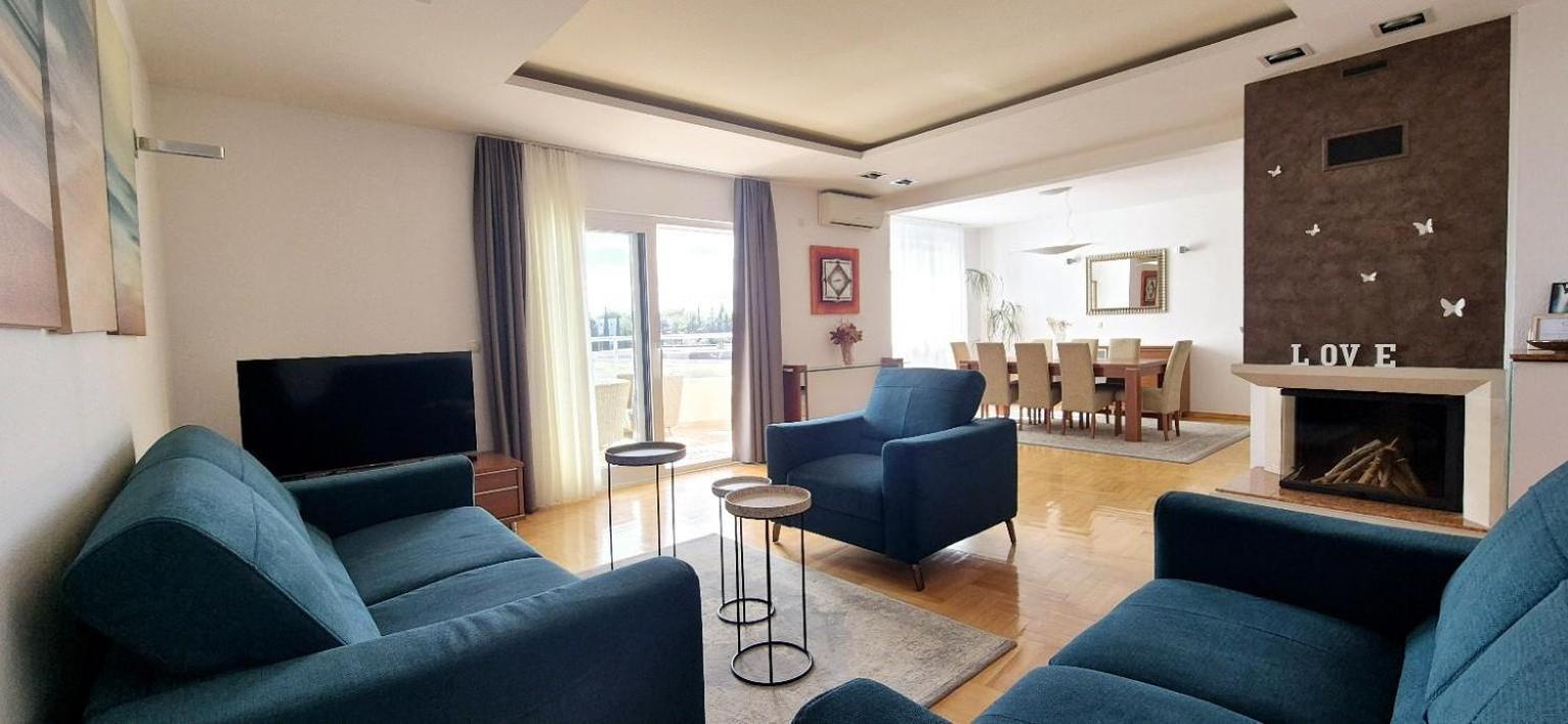 Sea View- Spacious Apartment With Shared Pool Split Luaran gambar