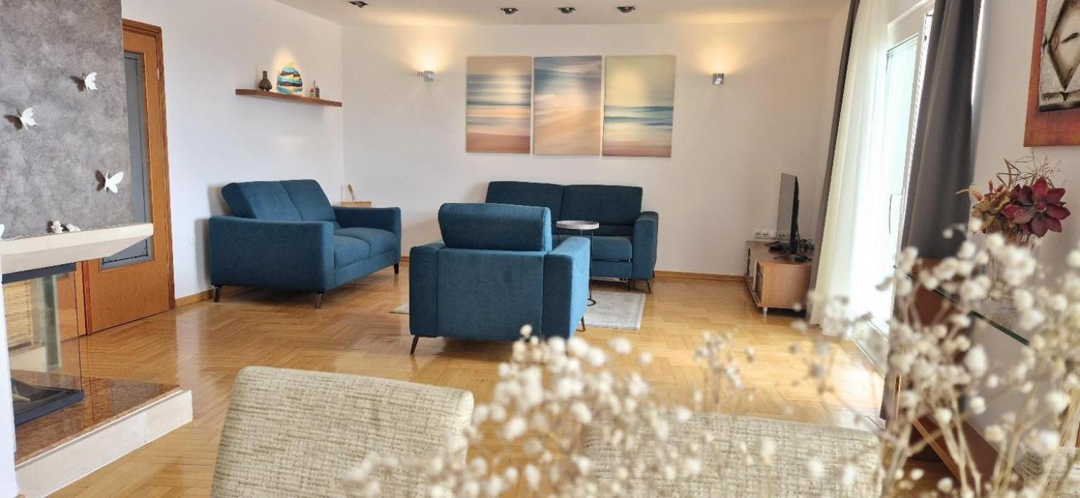 Sea View- Spacious Apartment With Shared Pool Split Luaran gambar